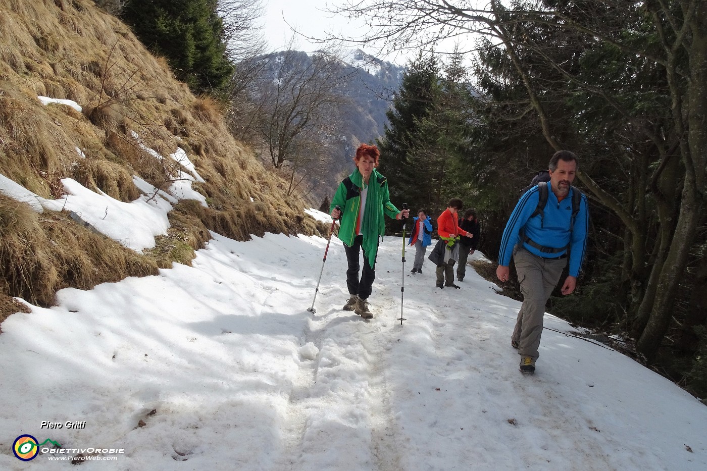 22 E si comincia a pestare la neve.JPG